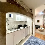 Sj2de Heart Of Lisbon, 1min To Augusta Arch! Spacious 2 Apts With 4br& 2ba Apartman Lisboa
