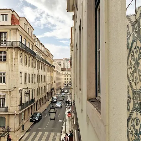 Sj2dee Heart Of Baixa New Air Conditioning Spacious 2 Apts 4br2ba Lisbon