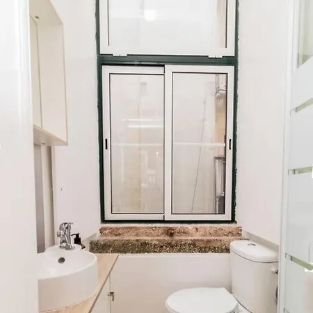 Sj2dee Heart Of Baixa New Air Conditioning Spacious 2 Apts 4br2ba Lisbon