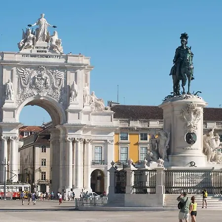 Apartment Sj2dee Heart Of Baixa New Air Conditioning Spacious 2 Apts 4br2ba *