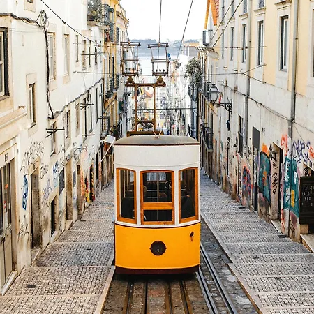 Sj2dee Heart Of Baixa New Air Conditioning Spacious 2 Apts 4br2ba 아파트