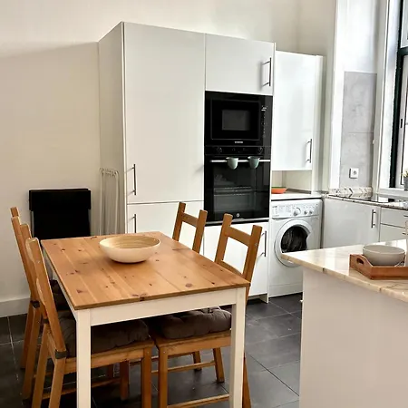Sj2de Heart Of Lisbon, 1min To Augusta Arch! Spacious 2 Apts With 4br& 2ba * Lisboa