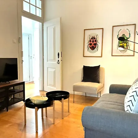 Sj2de Heart Of Lisbon, 1min To Augusta Arch! Spacious 2 Apts With 4br& 2ba * Lisboa