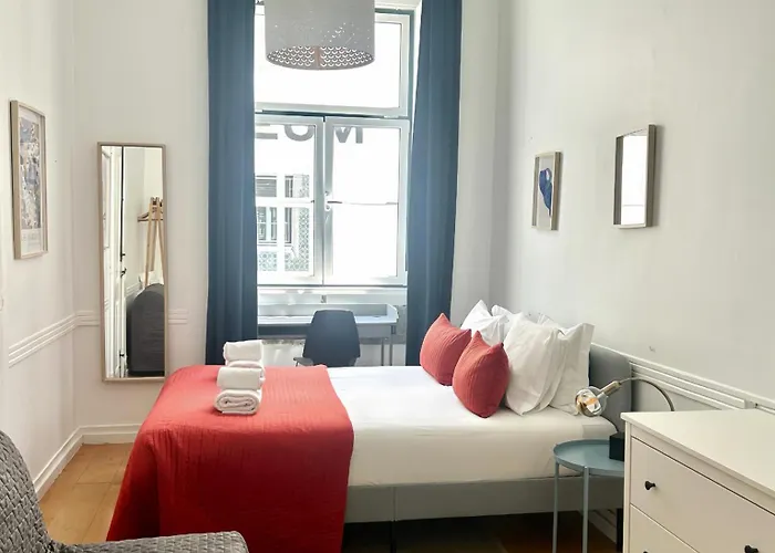 Sj2de Heart Of Lisbon, 1min To Augusta Arch! Spacious 2 Apts With 4br& 2ba Apartment Lissabon