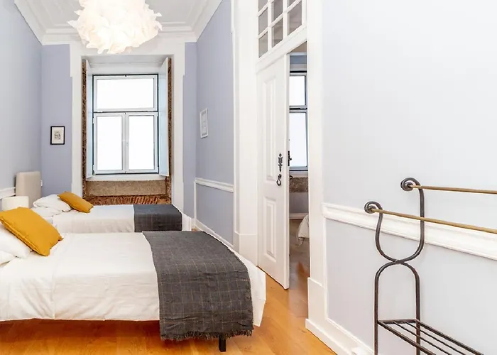Apartment Sj2de Heart Of Lisbon, 1min To Augusta Arch! Spacious 2 Apts With 4br& 2ba *