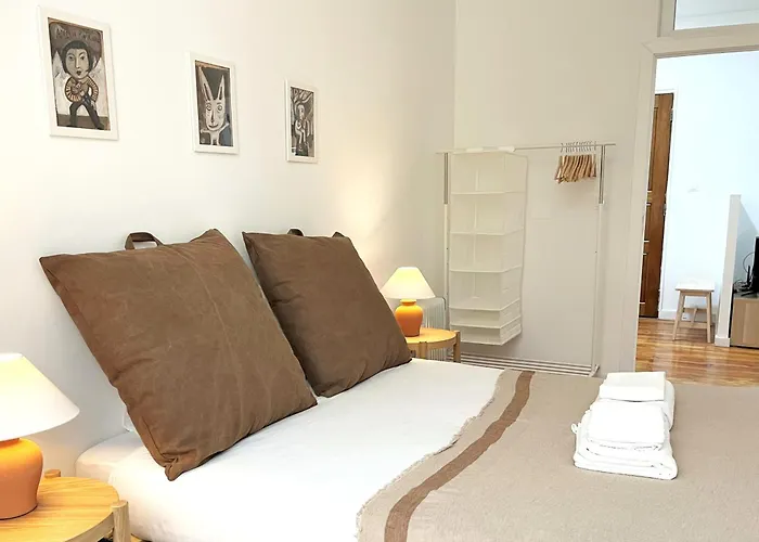 Apartment Sj2de Heart Of Lisbon, 1min To Augusta Arch! Spacious 2 Apts With 4br& 2ba Lissabon