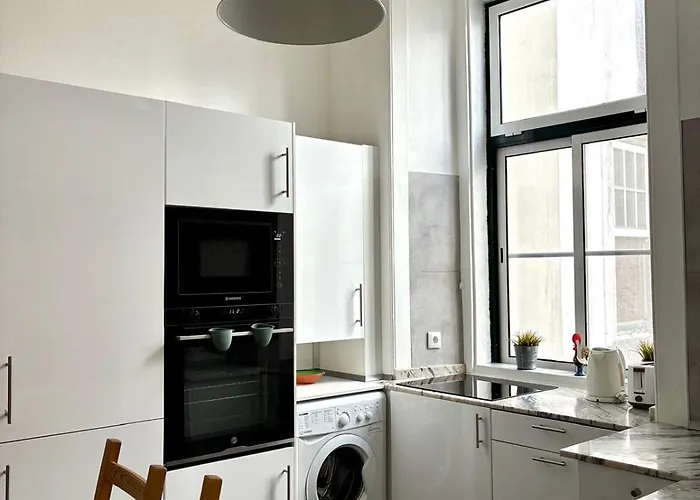 Sj2de Heart Of Lisbon, 1min To Augusta Arch! Spacious 2 Apts With 4br& 2ba