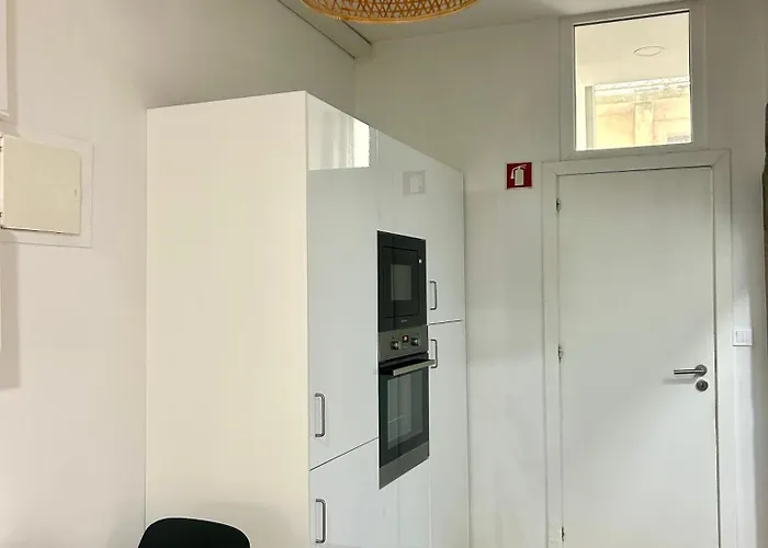 Sj2de Heart Of Lisbon, 1min To Augusta Arch! Spacious 2 Apts With 4br& 2ba * Lissabon
