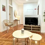 Sj2de Heart Of Lisbon, 1min To Augusta Arch! Spacious 2 Apts With 4br& 2ba شقة *